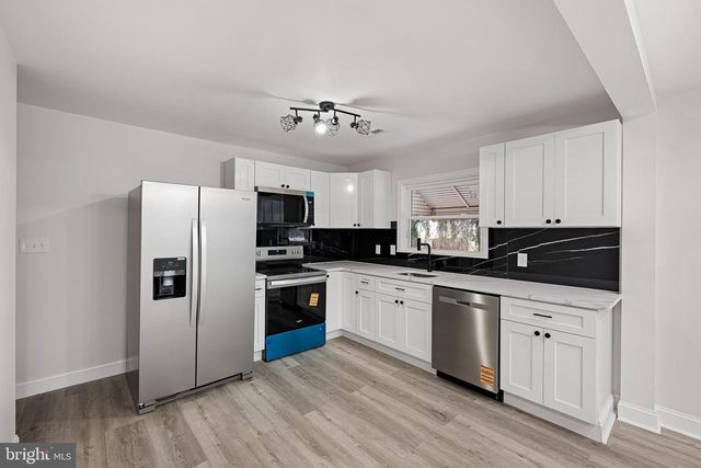 760 E LOOCKERMAN ST, Dover, DE 19901