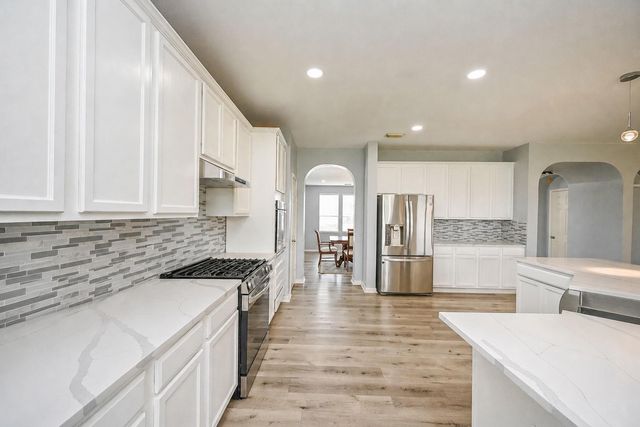 6638 Autumn Sunset Lane, Spring, TX 77379