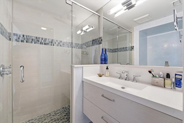 3200 N Ocean Boulevard N 703, Fort Lauderdale, FL 33308