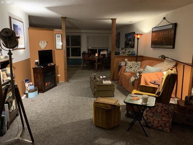 3511 SCOTT Ct, North Bend, OR 97459