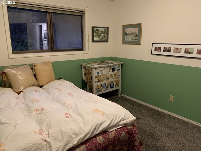 3511 SCOTT Ct, North Bend, OR 97459