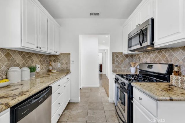 20768 Skouras Drive, Winnetka, CA 91306