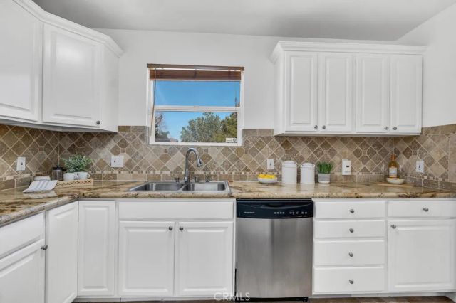 20768 Skouras Drive, Winnetka, CA 91306