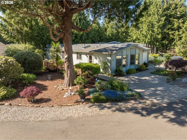 10 SEAGROVE Loop, Lincoln City, OR 97367