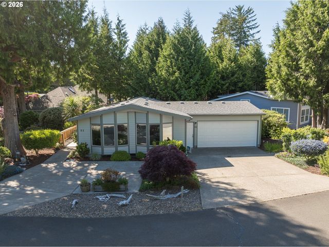 10 SEAGROVE Loop, Lincoln City, OR 97367
