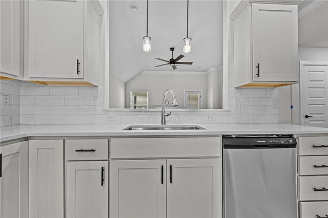 4181 W Barhem Drive, Fayetteville, AR 72704
