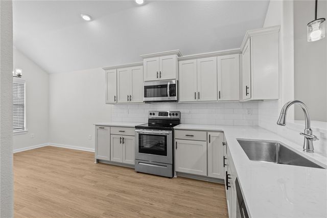 4181 W Barhem Drive, Fayetteville, AR 72704