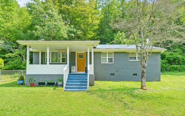 209 Vengeance Creek Road, Marble, NC 28905