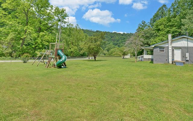 209 Vengeance Creek Road, Marble, NC 28905