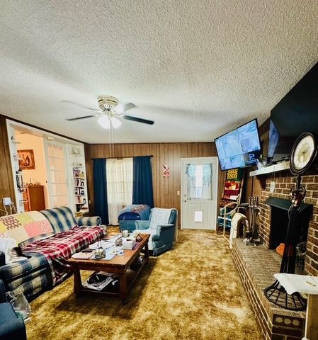 505 E Hart Ave, Opp, AL 36467