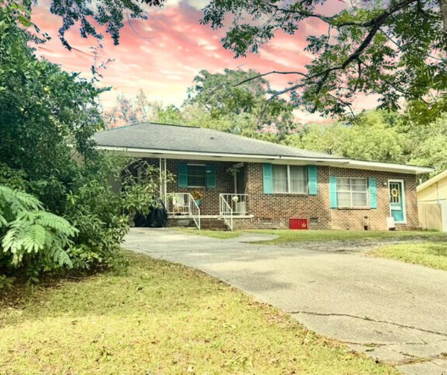 505 E Hart Ave, Opp, AL 36467