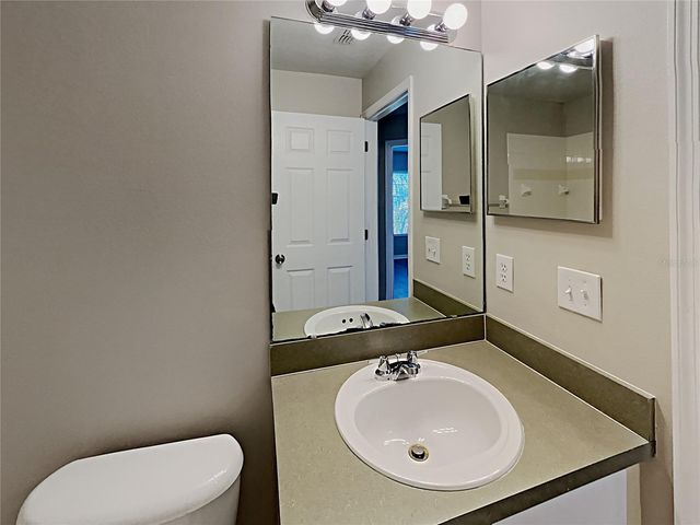 2184 HEATHWOOD CIRCLE, Orlando, FL 32828