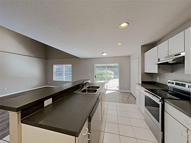 2184 HEATHWOOD CIRCLE, Orlando, FL 32828