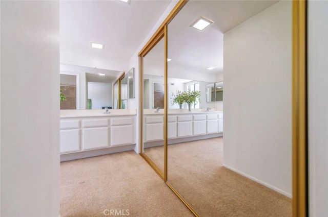 3 Old Wood, Phillips Ranch, CA 91766