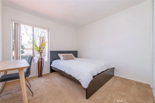 3 Old Wood, Phillips Ranch, CA 91766
