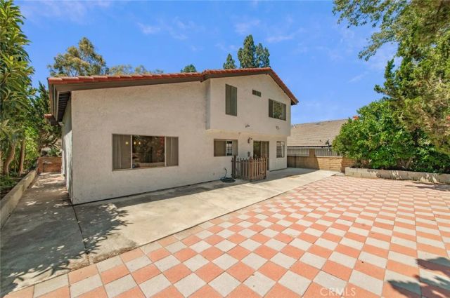3 Old Wood, Phillips Ranch, CA 91766