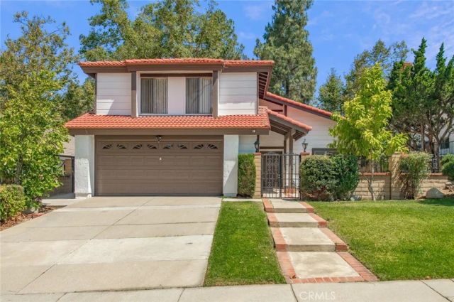 3 Old Wood, Phillips Ranch, CA 91766