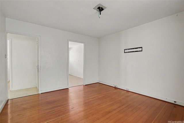 1823 Democrat Street, Honolulu, HI 96819
