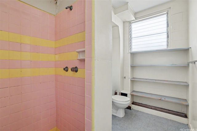 1823 Democrat Street, Honolulu, HI 96819