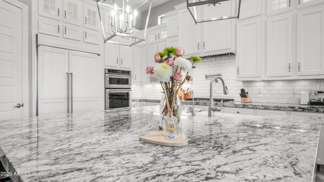 2219 N ESTATES Circle, Mesa, AZ 85207