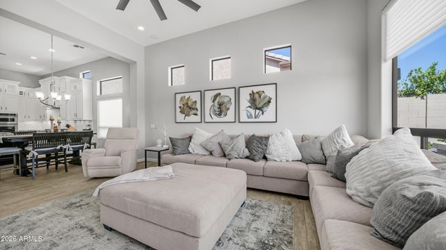 2219 N ESTATES Circle, Mesa, AZ 85207