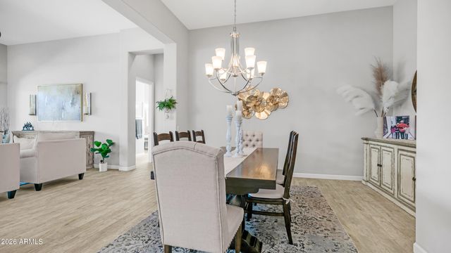 2219 N ESTATES Circle, Mesa, AZ 85207