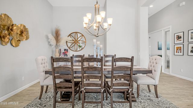 2219 N ESTATES Circle, Mesa, AZ 85207