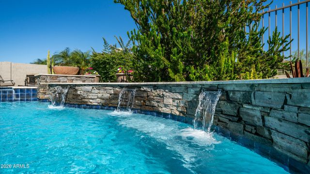 2219 N ESTATES Circle, Mesa, AZ 85207