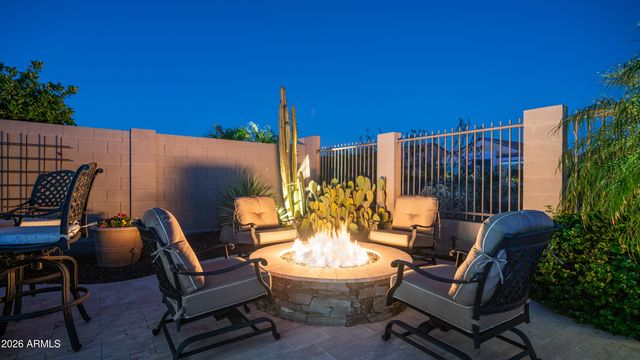 2219 N ESTATES Circle, Mesa, AZ 85207