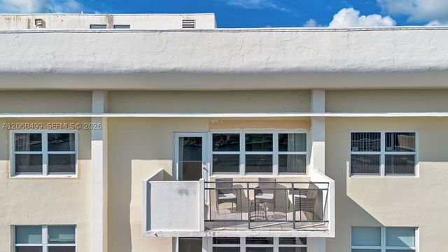 401 Golden Isles Dr 1116, Hallandale Beach, FL 33009