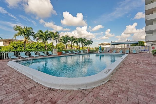 401 Golden Isles Dr 1116, Hallandale Beach, FL 33009
