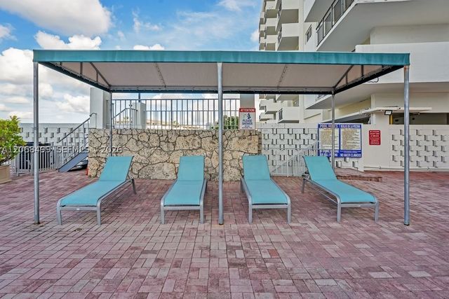 401 Golden Isles Dr 1116, Hallandale Beach, FL 33009