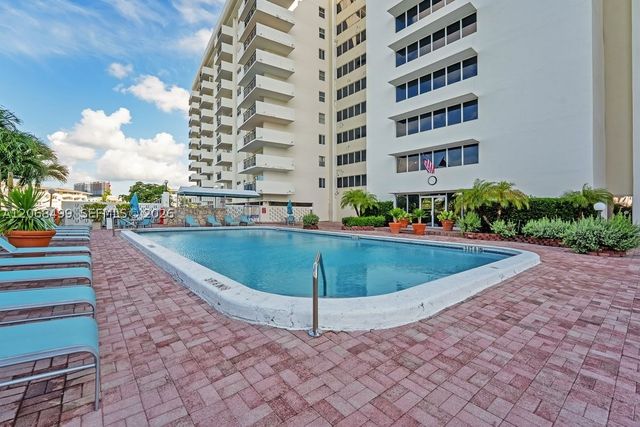 401 Golden Isles Dr 1116, Hallandale Beach, FL 33009