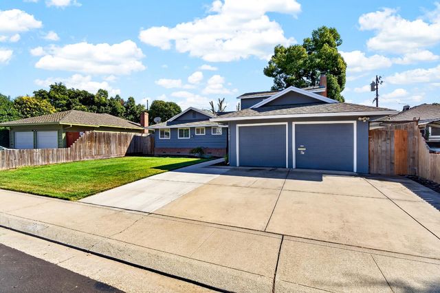 3122 De Ovan Ave, Stockton, CA 95204