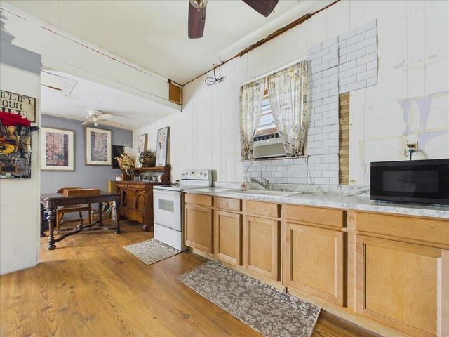 106 Ferguson Street SW, Salley, SC 29137