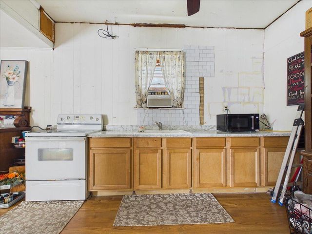 106 Ferguson Street SW, Salley, SC 29137