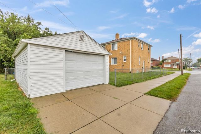 18512 Schaefer Highway, Detroit, MI 48235