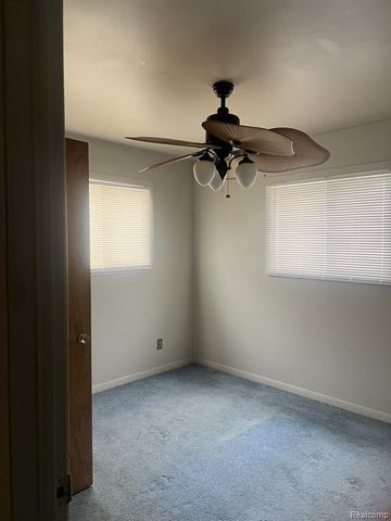 842 Schuman Street, Garden City, MI 48135