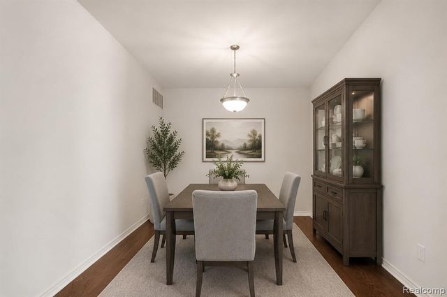 6996 Boulder Pointe Drive, Washington, MI 48094