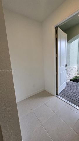 4329 Pond Lily Ln 4329, Lake Worth, FL 33467