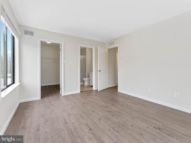 706 THE WOODS, Cherry Hill, NJ 08003