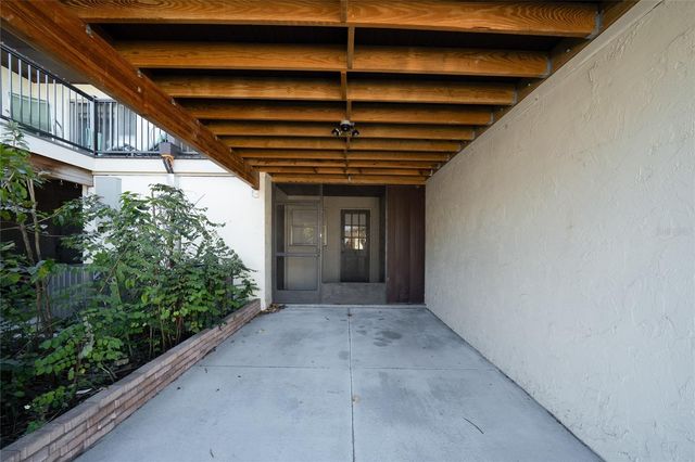 3242 RAMBLEWOOD DRIVE N 23-C-3, Sarasota, FL 34237