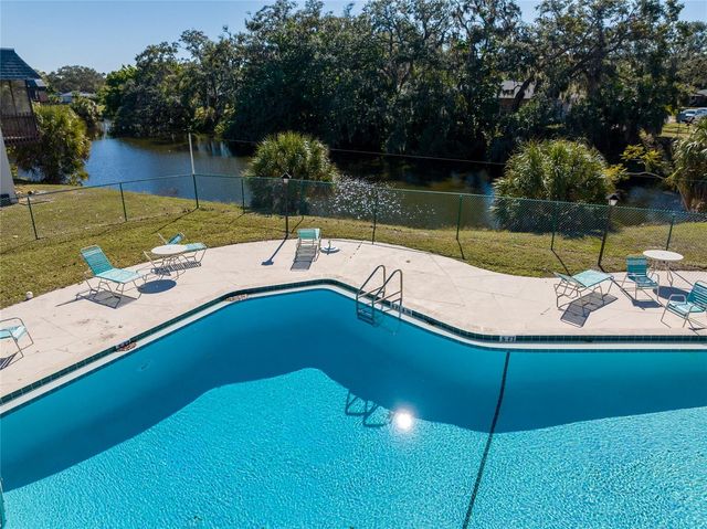 3242 RAMBLEWOOD DRIVE N 23-C-3, Sarasota, FL 34237