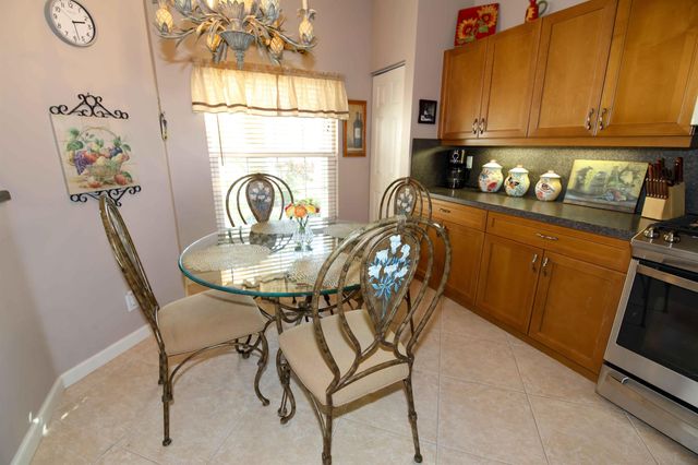 324 NW Breezy Point Loop, Port St Lucie, FL 34986