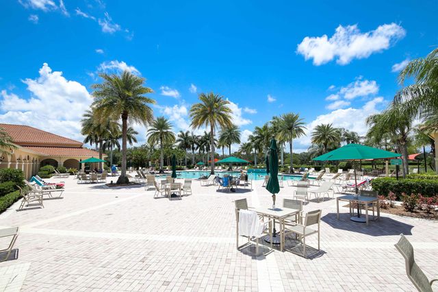 324 NW Breezy Point Loop, Port St Lucie, FL 34986