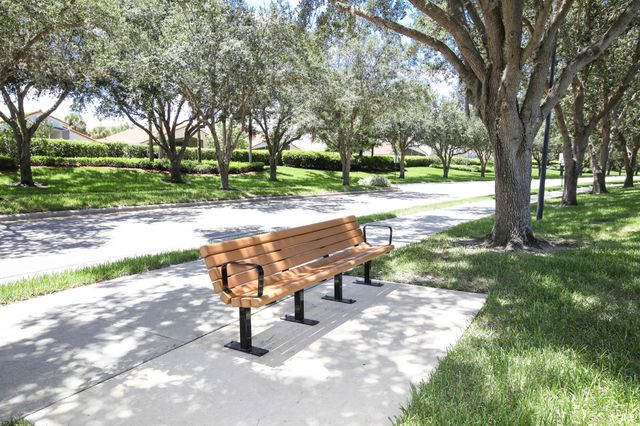 324 NW Breezy Point Loop, Port St Lucie, FL 34986