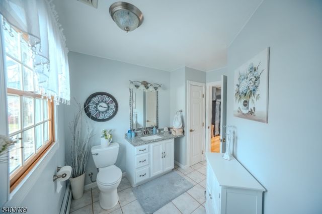 130 Loretta St, Woodbridge Twp., NJ 08861