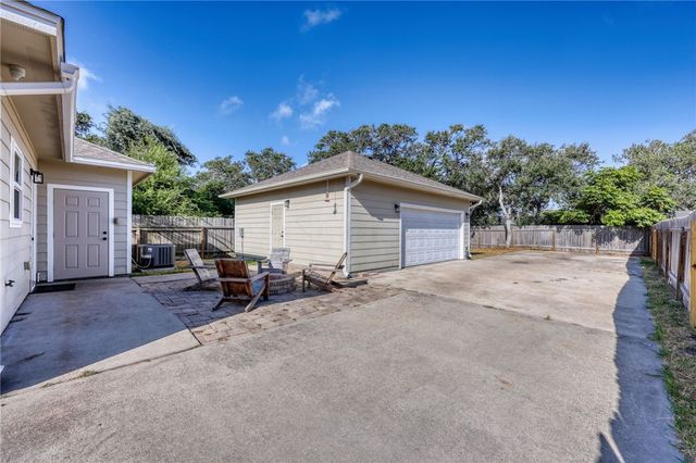 1950 Sandy Way, Corpus Christi, TX 78418