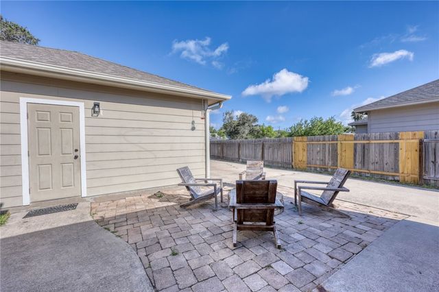 1950 Sandy Way, Corpus Christi, TX 78418