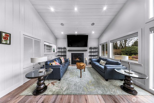 7429 Meadowmist Lane, Ferndale, WA 98248